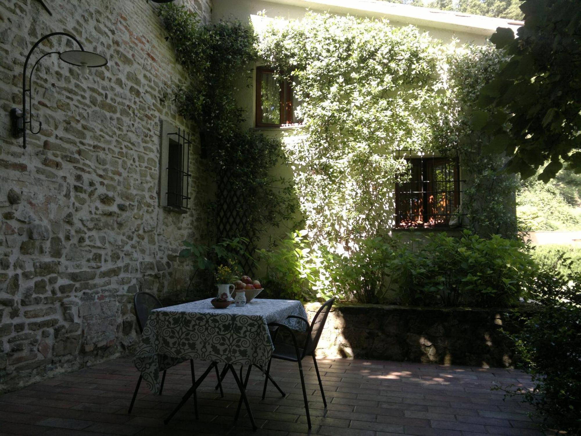 Casale Degli Ulivi Villa Gualdo Tadino Exterior photo