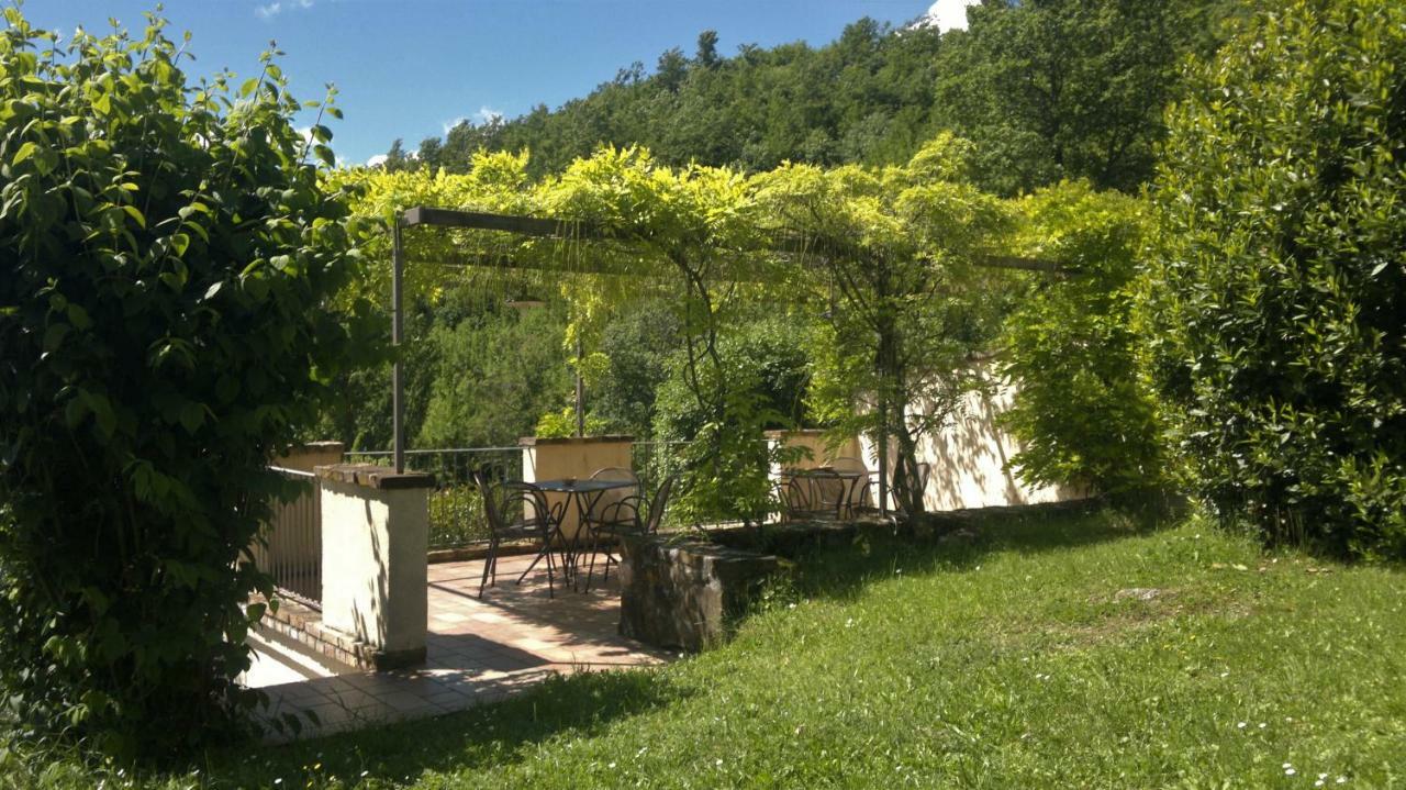 Casale Degli Ulivi Villa Gualdo Tadino Exterior photo